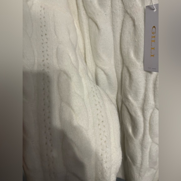 Beautiful White Womens Sweater - Picture 3 of 5